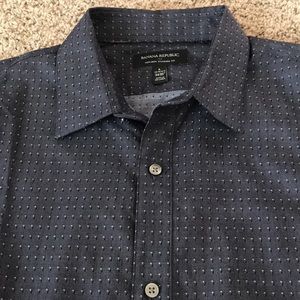 Banana Republic Standard Fit Non-Iron Dress Shirt